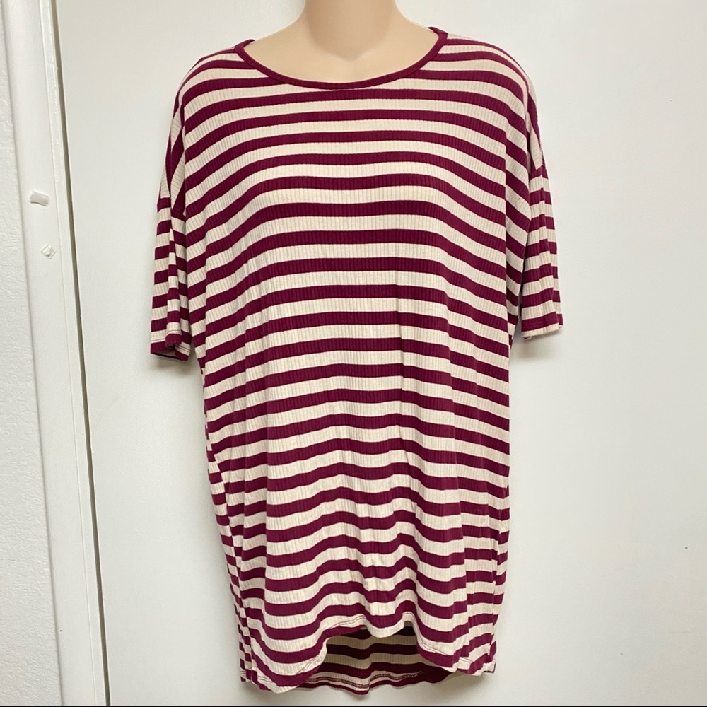 LULAROE IRMA Ribbed Burgundy Maroon Stripe Top‎ Tunic Size XS